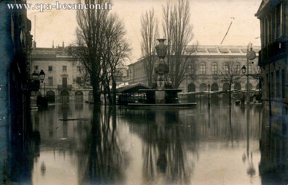 Besançon - Place du marché - Inondations en 1910